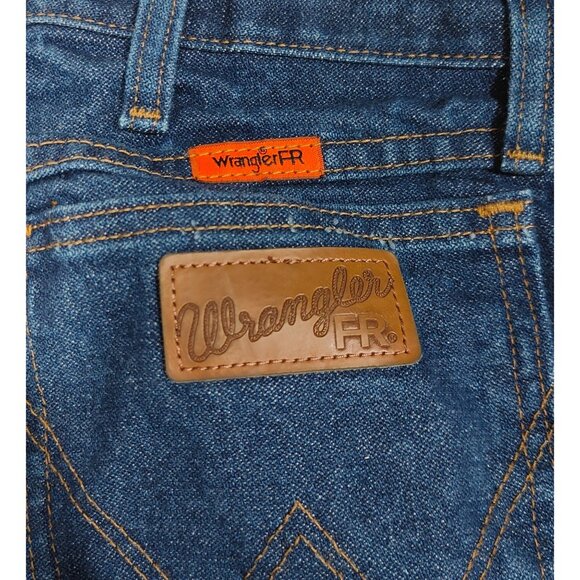 Wrangler Mens Flame Resistant Jeans Size 32x32 Original Fit 100% Cotton Denim - Picture 4 of 5